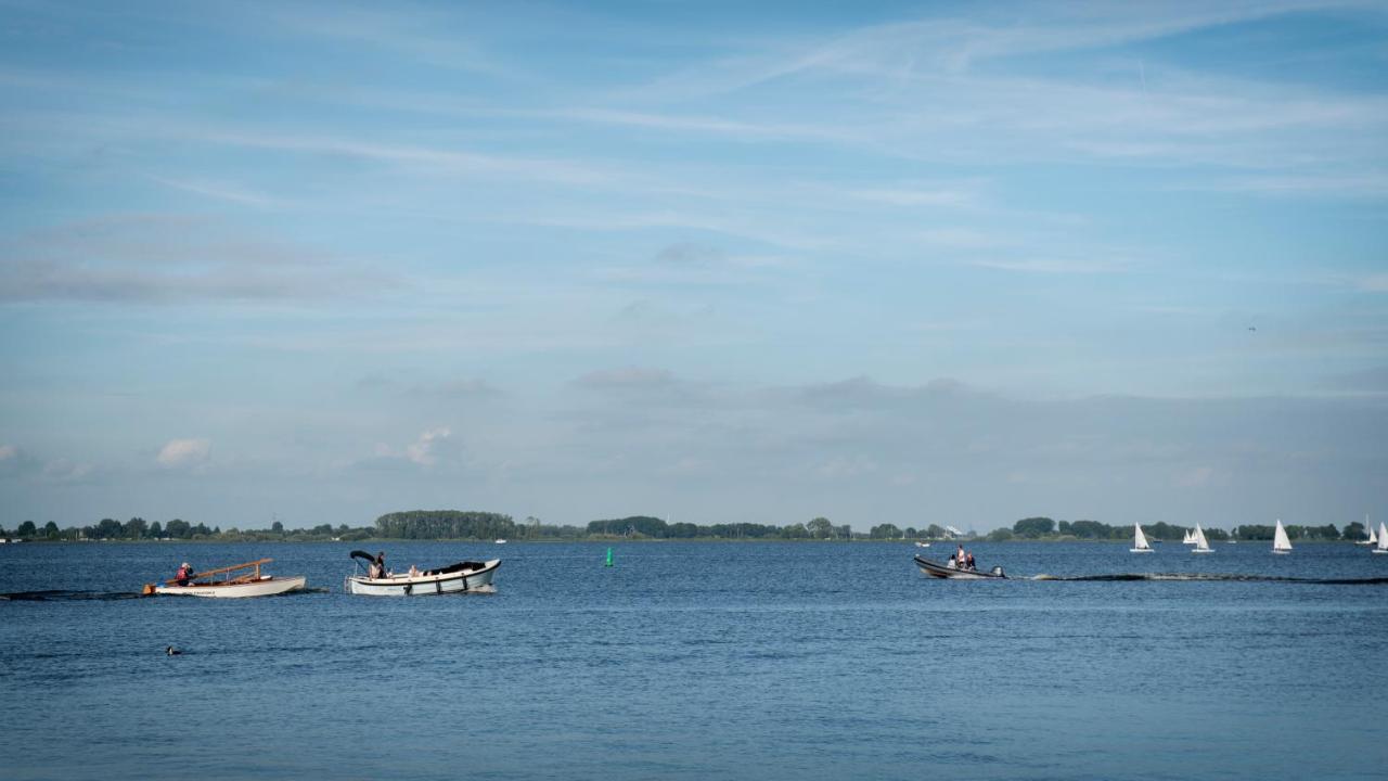 Welcome In - Houseboat 'Elysium' Met Eigen Aanlegsteiger Sneek - Offingawier Zewnętrze zdjęcie