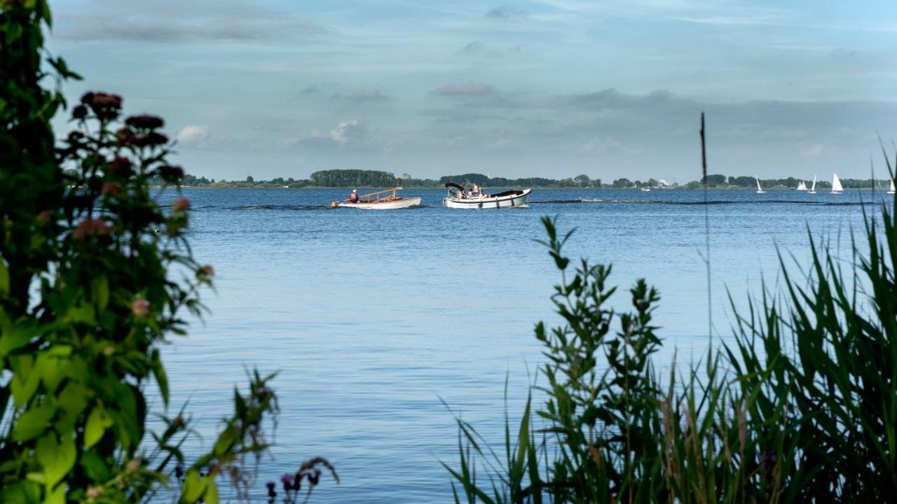 Welcome In - Houseboat 'Elysium' Met Eigen Aanlegsteiger Sneek - Offingawier Zewnętrze zdjęcie
