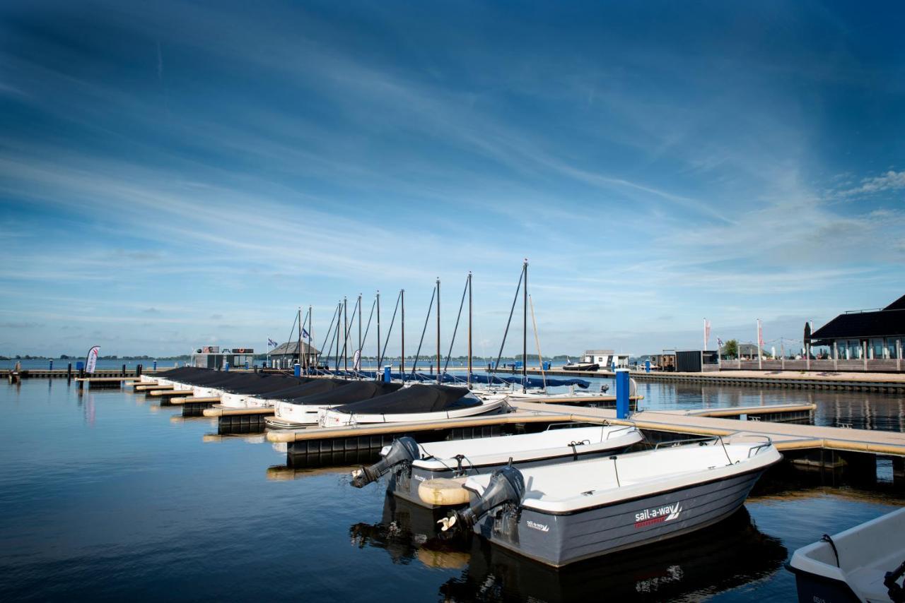 Welcome In - Houseboat 'Elysium' Met Eigen Aanlegsteiger Sneek - Offingawier Zewnętrze zdjęcie